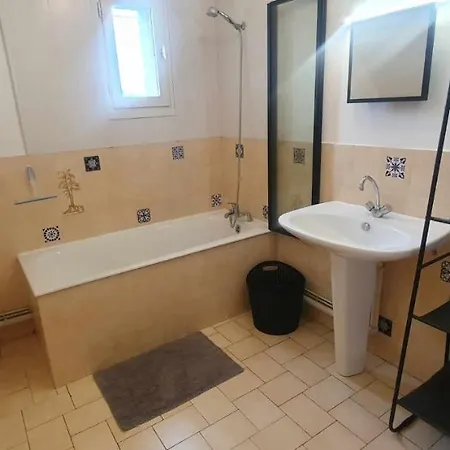 Le Bien Aux Forges *